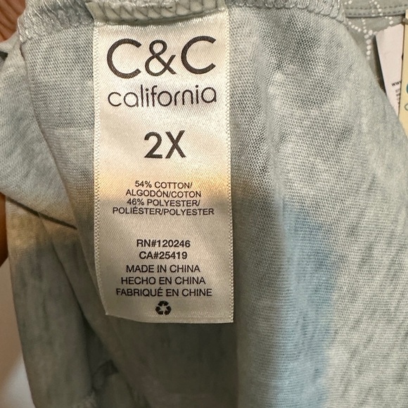 C&C California Women's Light Gray Floral Blouse - Picture 3 of 5